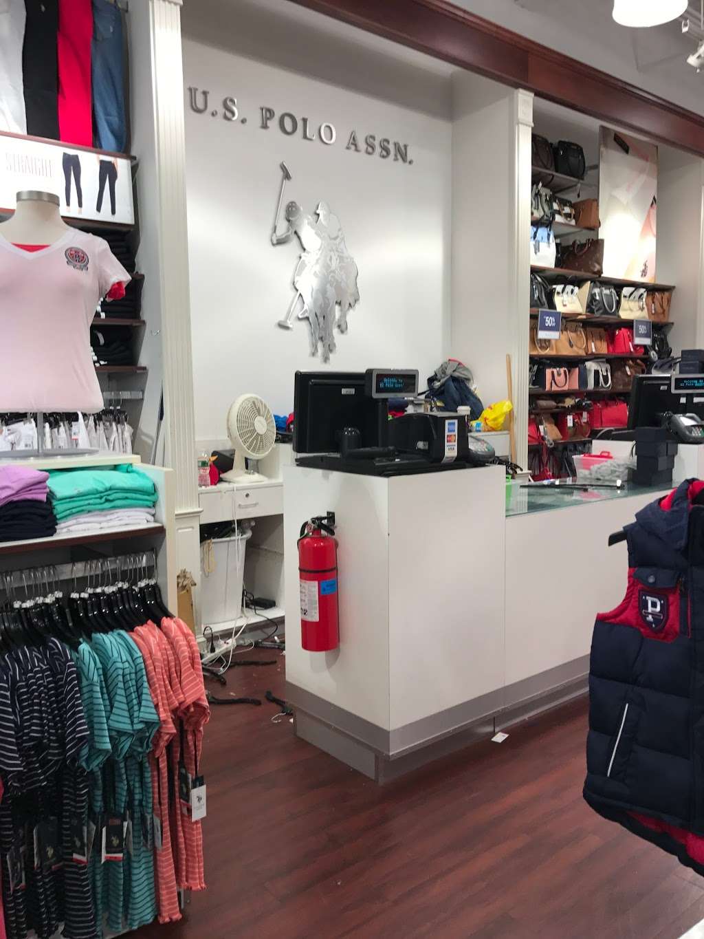 U.S. Polo Assn. Outlet | One Premium Outlet Blvd, Tinton Falls, NJ 07753 | Phone: (732) 493-9990