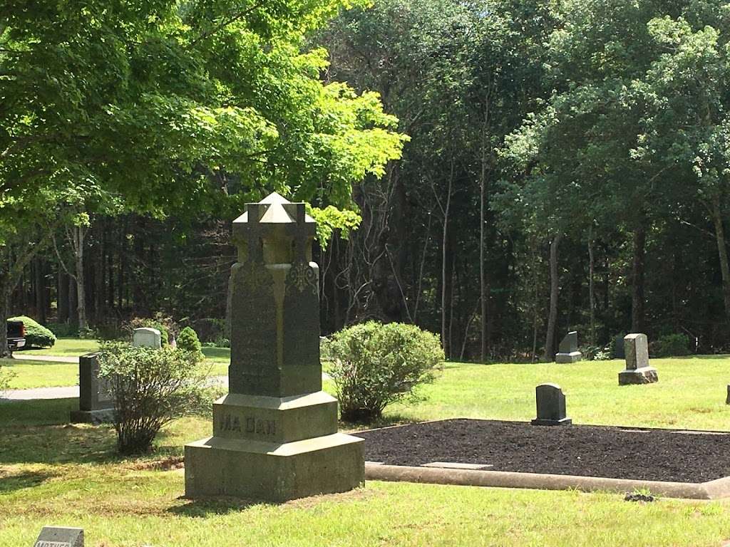 St Josephs Cemetery | 130 Elm St, Kingston, MA 02364, USA | Phone: (781) 585-6679