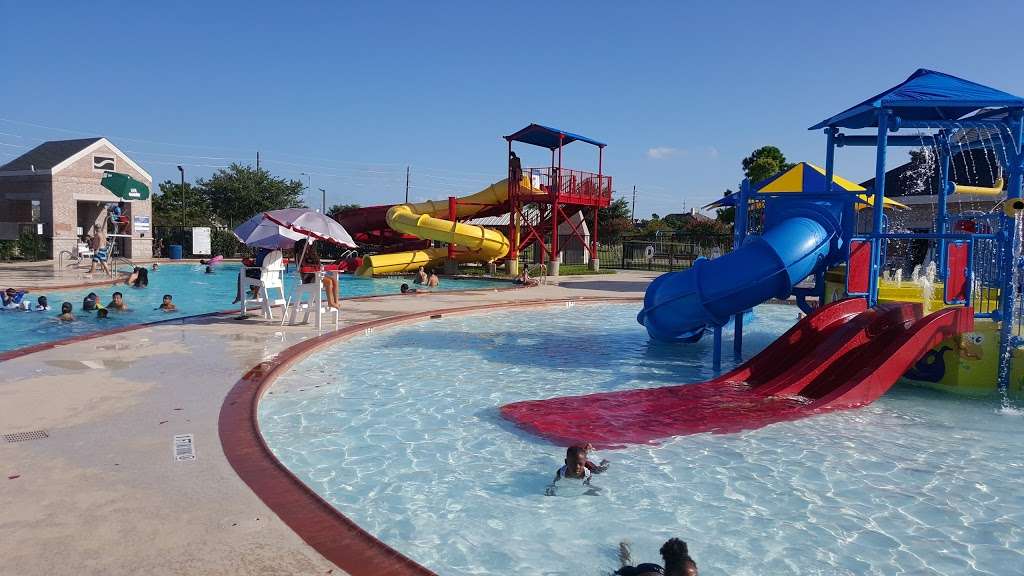 Diamond Bay Water Park For Residents ONLY | 2034 Trinity Bay Dr, Pearland, TX 77584, USA | Phone: (713) 332-4677