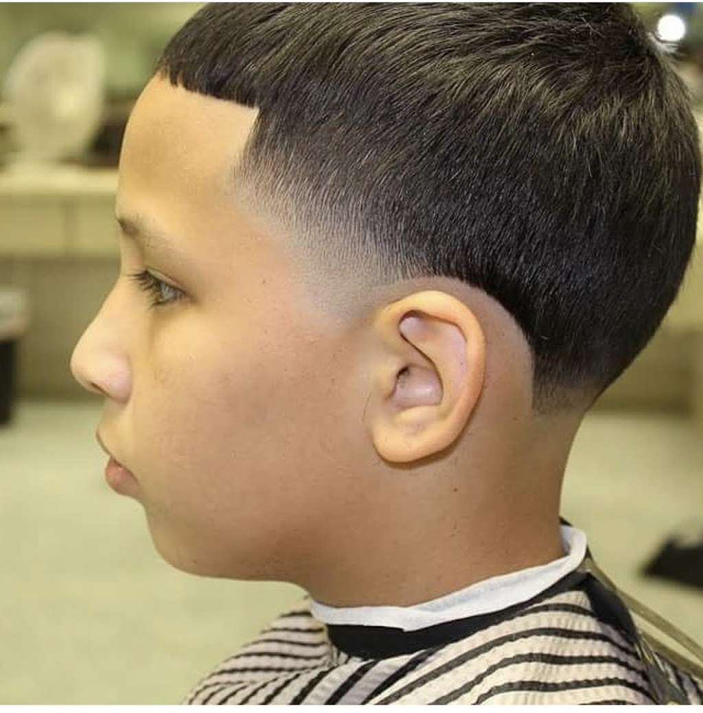 Big League Barbershop | 110 S Alexander Dr, Baytown, TX 77520, USA | Phone: (281) 515-3093