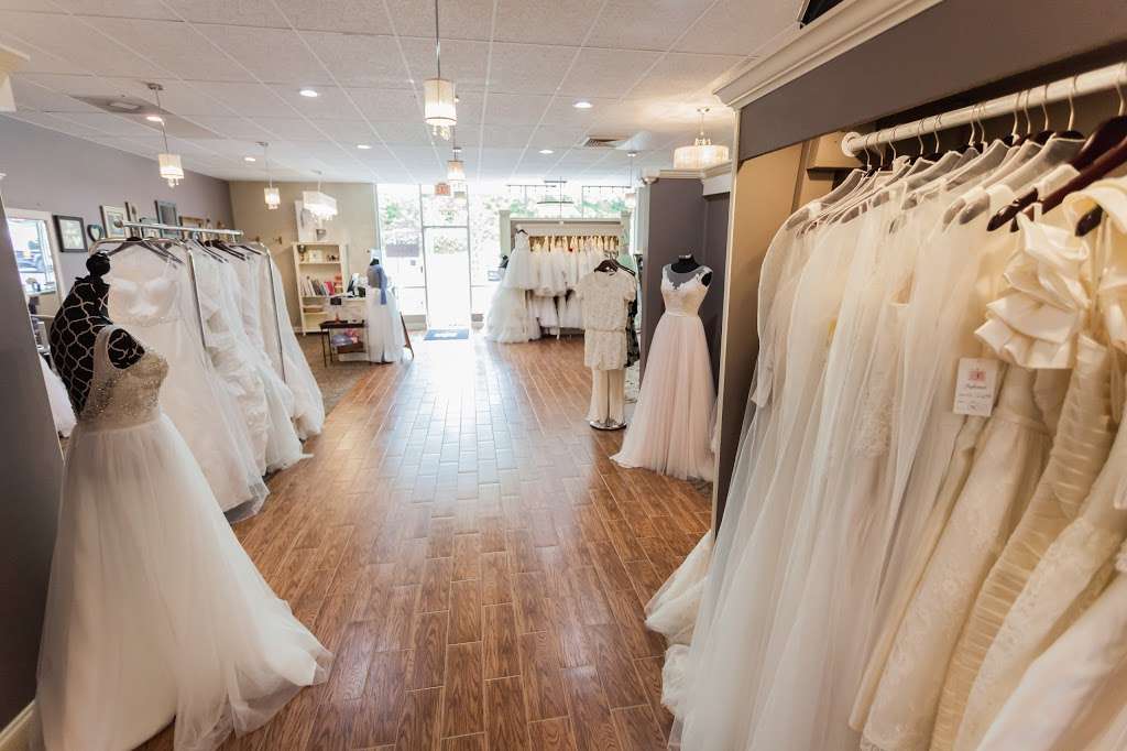 Stephanies Bridal Boutique | 18675 East 39th St S, Independence, MO 64057, USA | Phone: (816) 795-6866