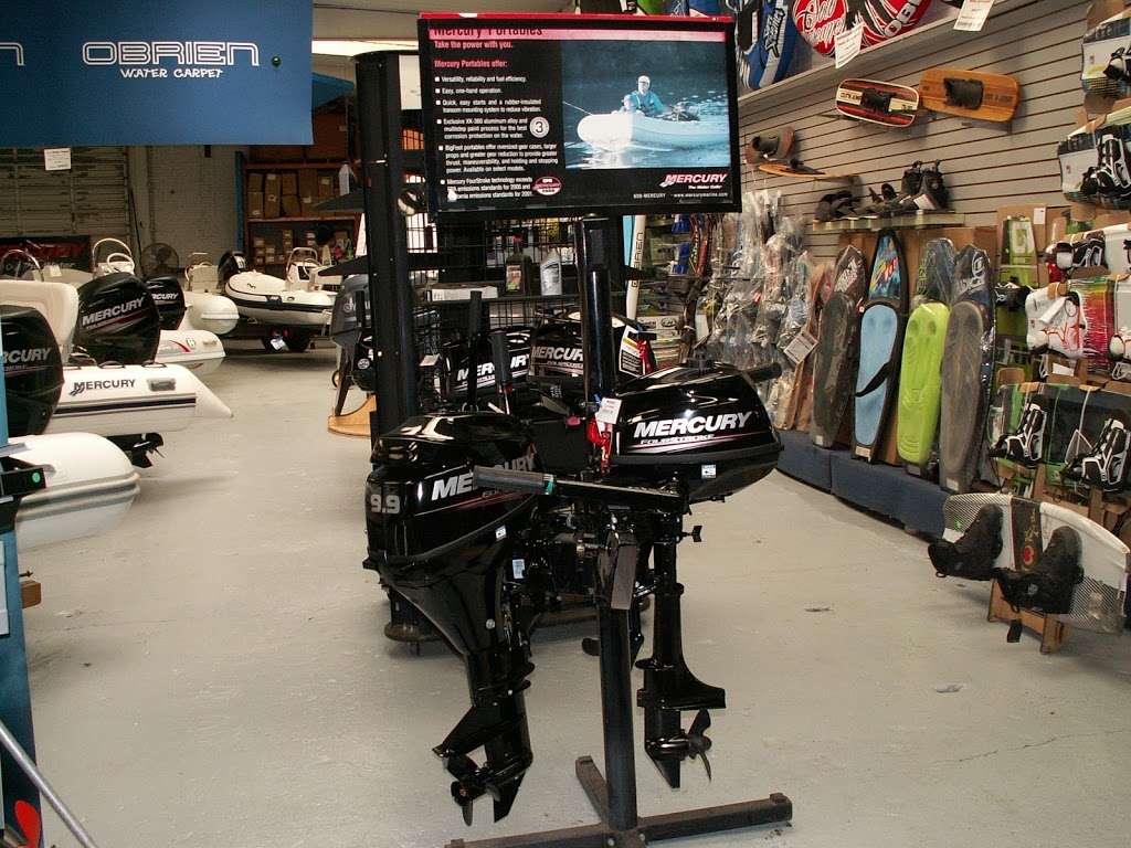 Wolfs Marine Inc | 250 W Main St, Benton Harbor, MI 49022, USA | Phone: (269) 926-1068