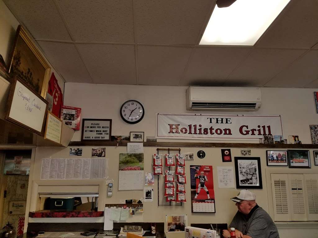 Holliston Grill | 802 Washington St, Holliston, MA 01746, USA | Phone: (508) 429-1228