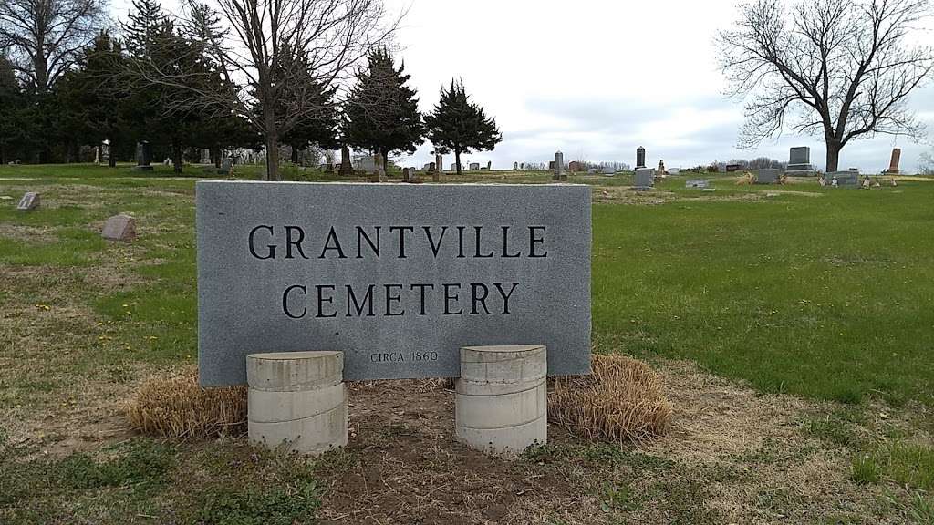 Grantville Cemetery | 2702 Detlor Rd, Grantville, KS 66429, USA