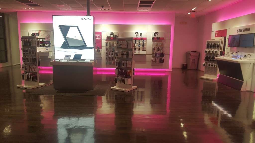 T-Mobile | 25301 Rockaway Blvd Suite 22, Rosedale, NY 11422, USA | Phone: (516) 295-2589