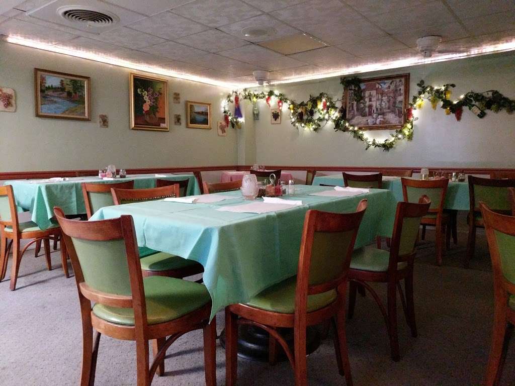 Vitos Restaurant | 2 West Ave S, Bridgeton, NJ 08302, USA | Phone: (856) 451-2007