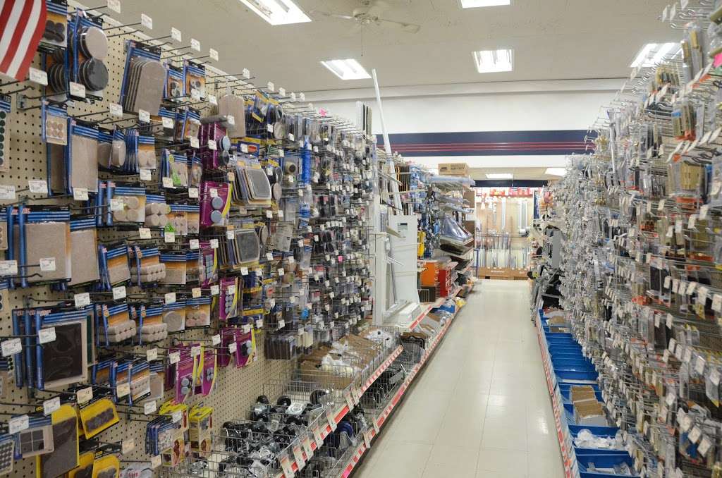 Lees True Value | 1950 Taylor Ave, Racine, WI 53403, USA | Phone: (262) 637-6145