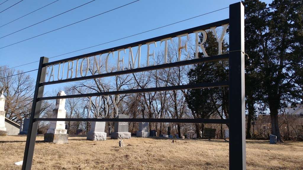 Faubion Cemetery | NE 72nd St, Gladstone, MO 64118, USA