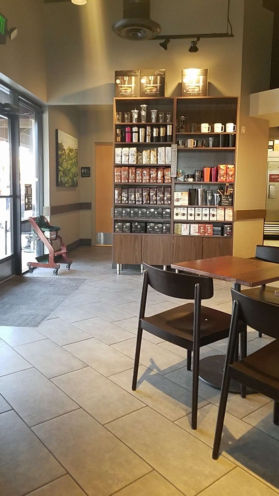 Starbucks | 1085 W Queen Creek Rd B, Chandler, AZ 85248, USA | Phone: (480) 899-9295