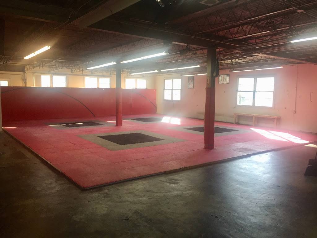 VISION FITNESS & MMA | 3470 Cardiff Ave, Cincinnati, OH 45209 | Phone: (513) 265-8455