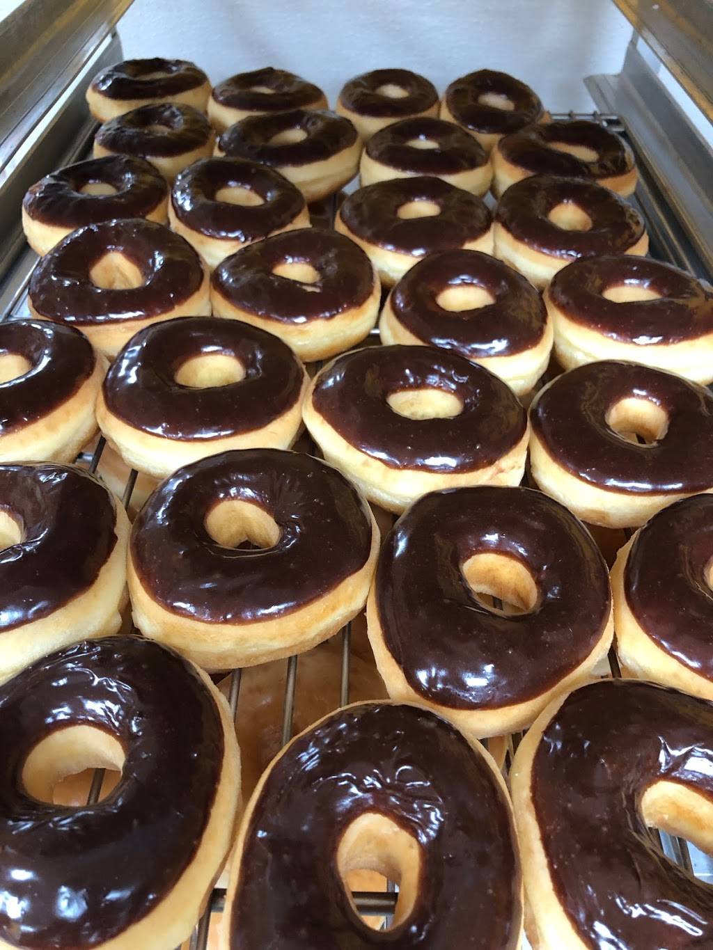 Archies Donut Shop | 6555 Boulevard 26, Fort Worth, TX 76180, USA | Phone: (817) 616-3334
