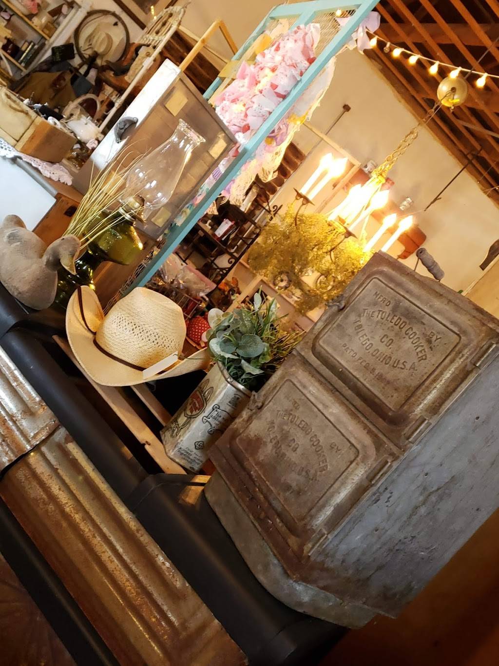 Fresh From The Farm, Vintage Farm Decor & More | 1836 Candelaria Rd NW, Albuquerque, NM 87107, USA | Phone: (505) 974-3064