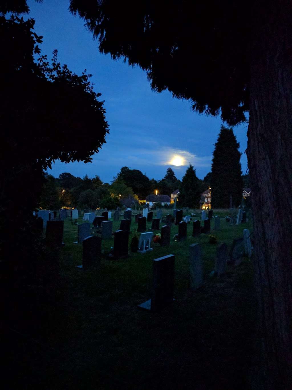 Mount Noddy Cemetery | East Grinstead RH19 3HJ, UK