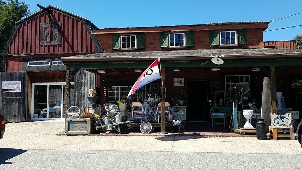 Wrentham Country Store | 715 East St, Wrentham, MA 02093, USA | Phone: (508) 384-9051