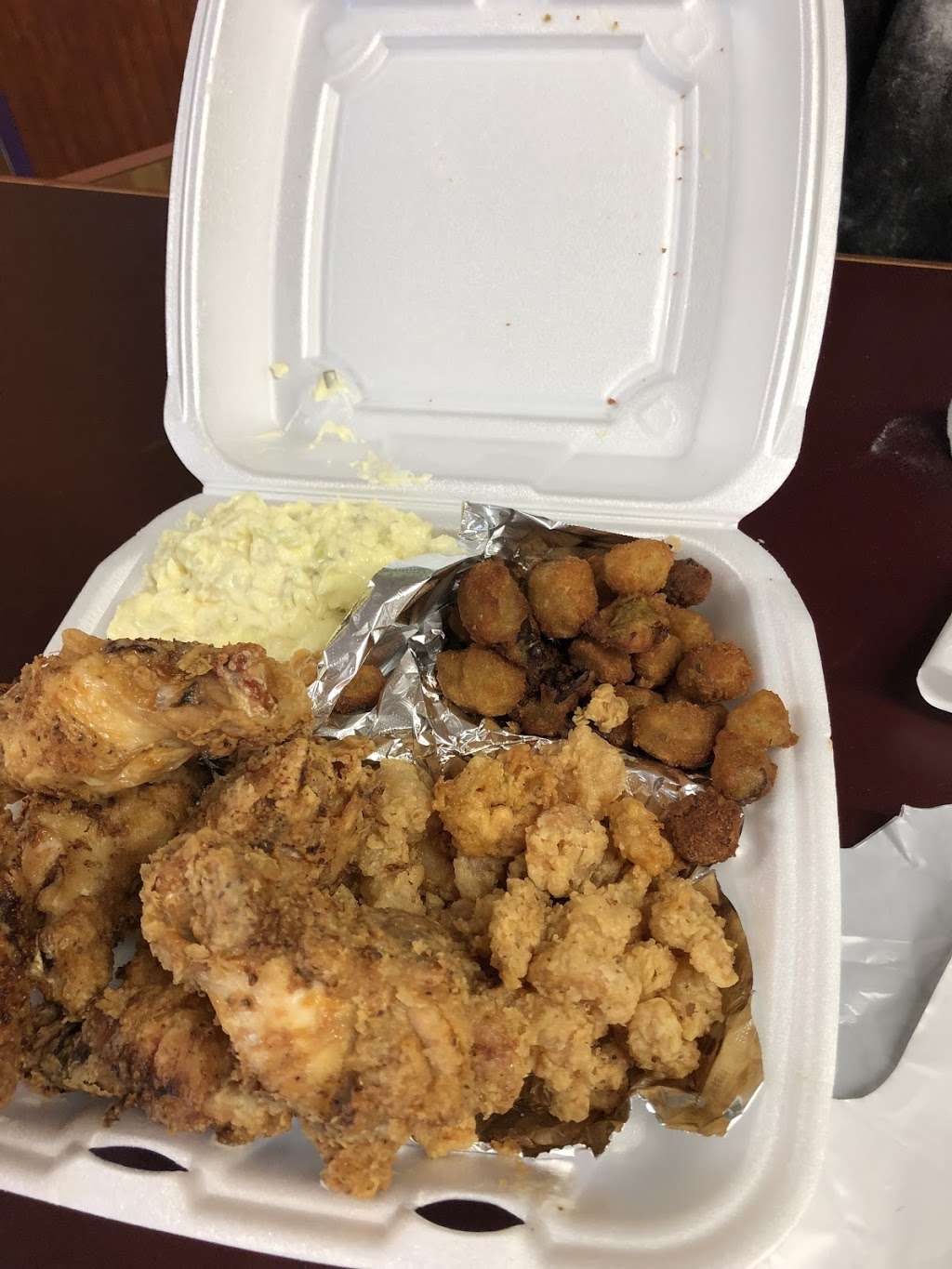 Pepper’s Louisiana Kitchen | 8432 Old Statesville Rd., 300, Charlotte, NC 28269, USA | Phone: (980) 498-0474