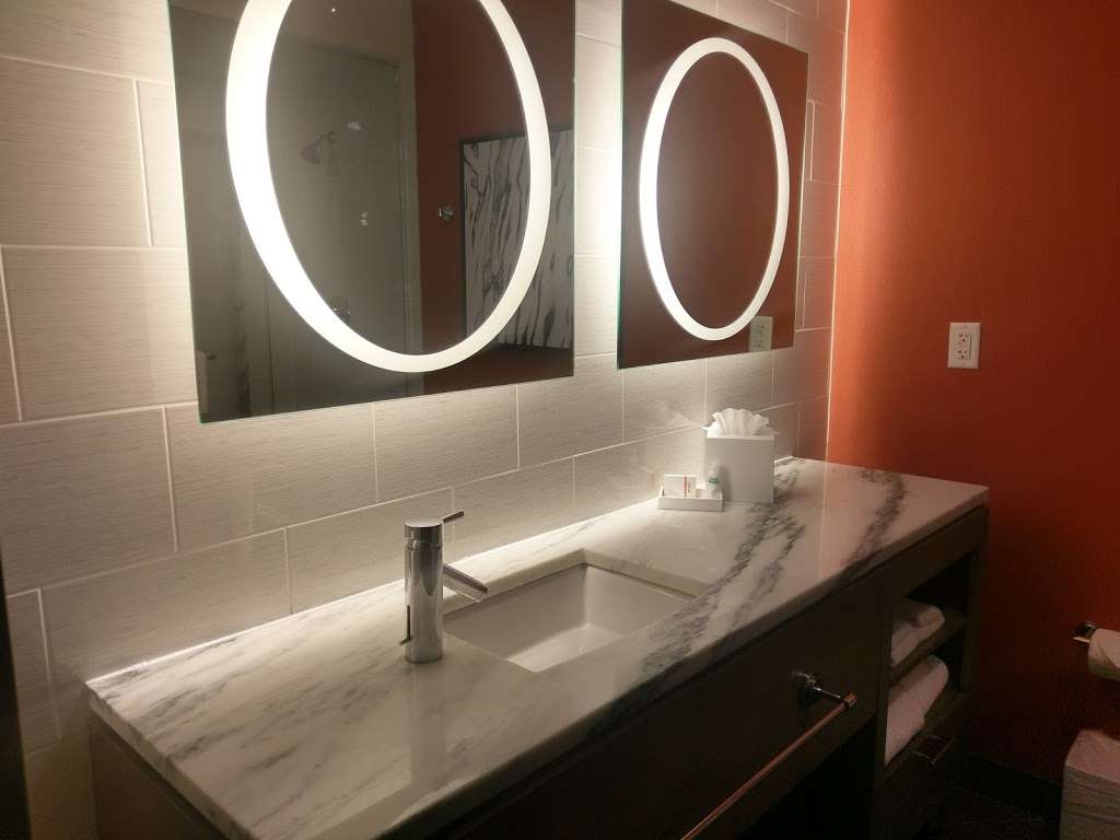 Hotel Zero Degrees | 353 Main Ave, Norwalk, CT 06851, USA | Phone: (203) 750-9800