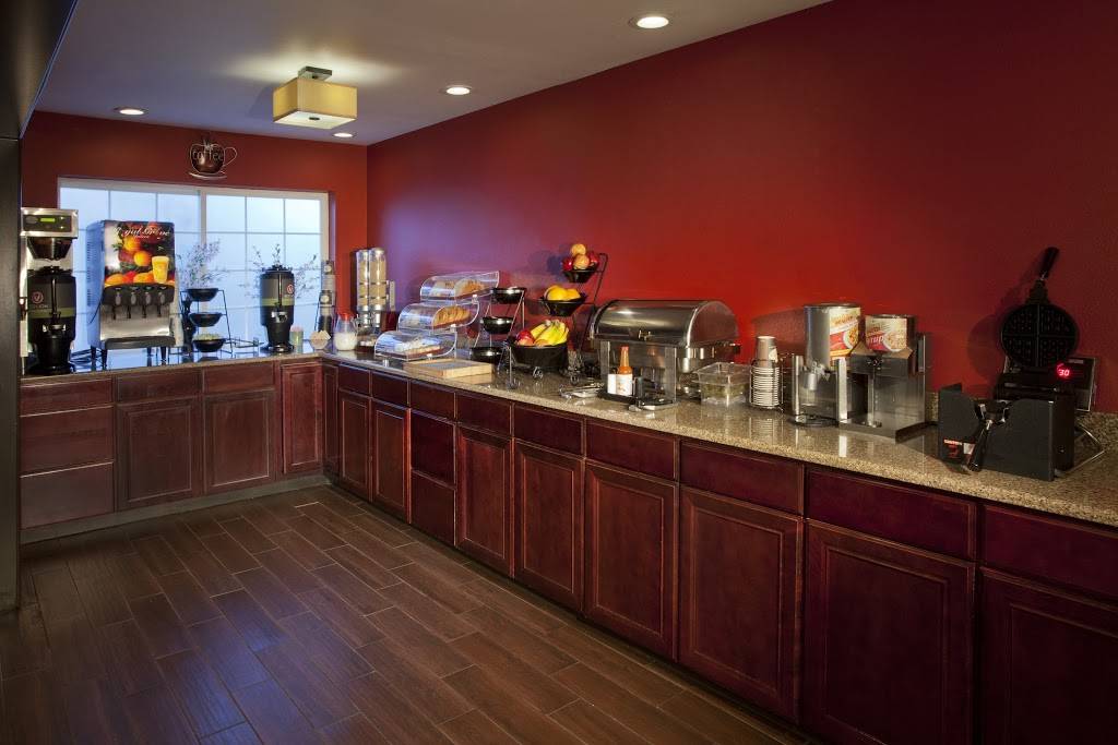 Red Lion Inn & Suites Kent Seattle | 25100 74th Ave S, Kent, WA 98032 | Phone: (253) 520-6670