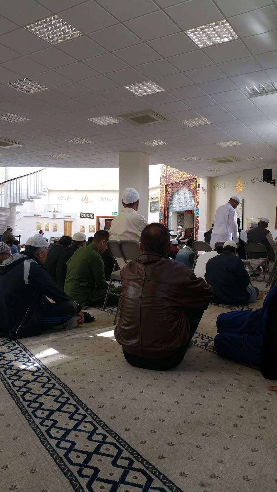 Brent Central Mosque | Lennon Rd, London NW2 4PU, UK | Phone: 020 8450 1986