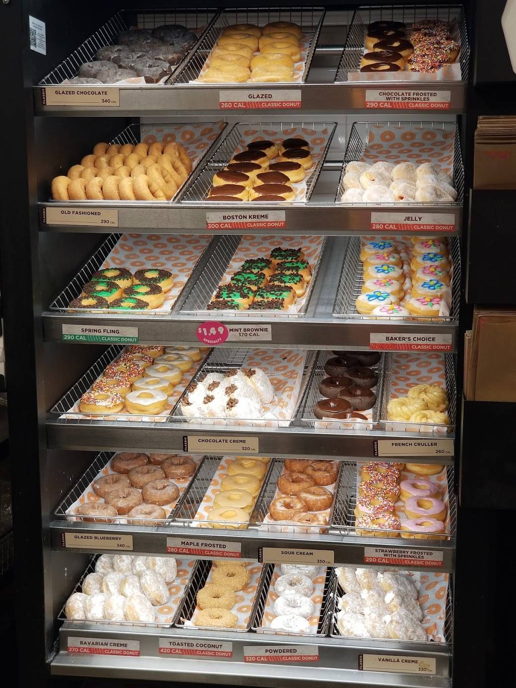 Dunkin | 711 S Industrial Blvd Suite 120, Euless, TX 76040, USA | Phone: (817) 685-1011