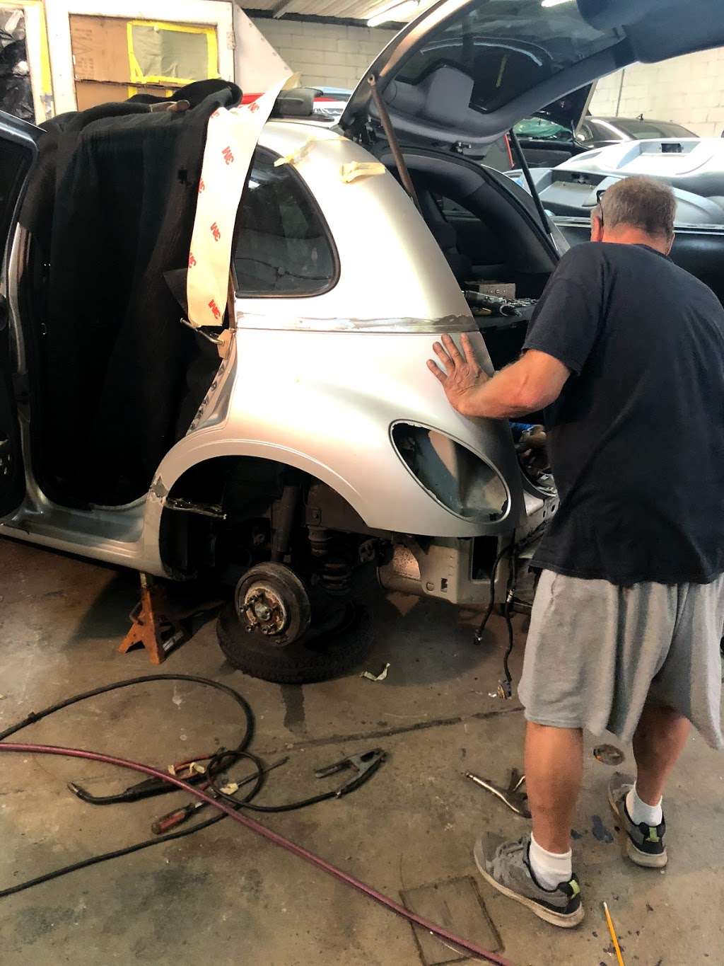 Gragillas Auto Body Repair | 6121 Tulip St, Philadelphia, PA 19135, USA | Phone: (215) 332-0345