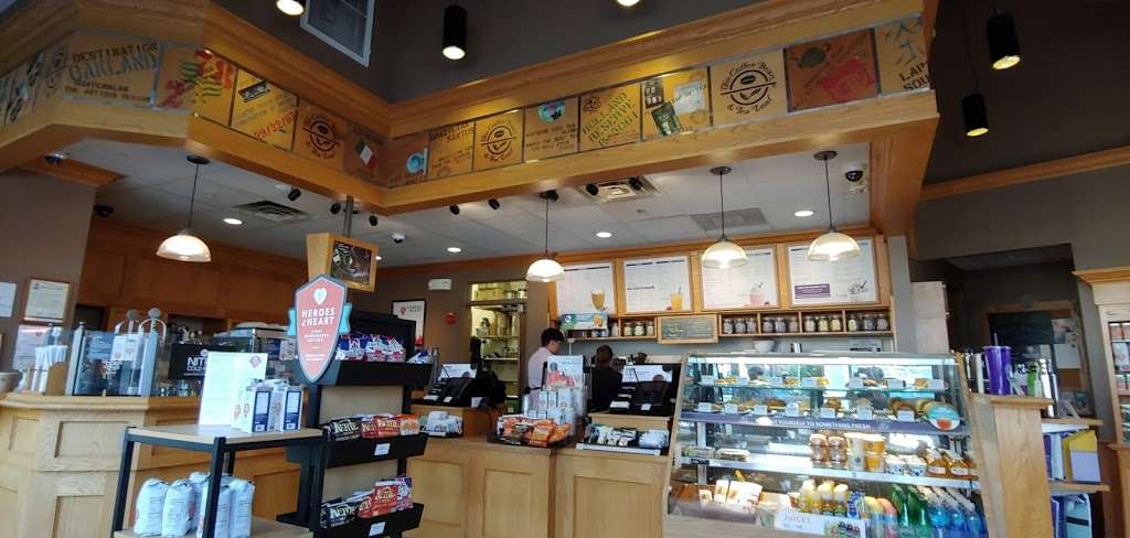 The Coffee Bean & Tea Leaf | 2000 E Rio Salado Pkwy #1158, Tempe, AZ 85281, USA | Phone: (480) 966-0252