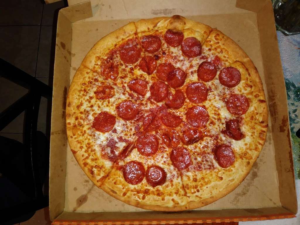 Little Caesars Pizza | 10404 Gulf Fwy Suite 100, Houston, TX 77034, USA | Phone: (832) 776-2204