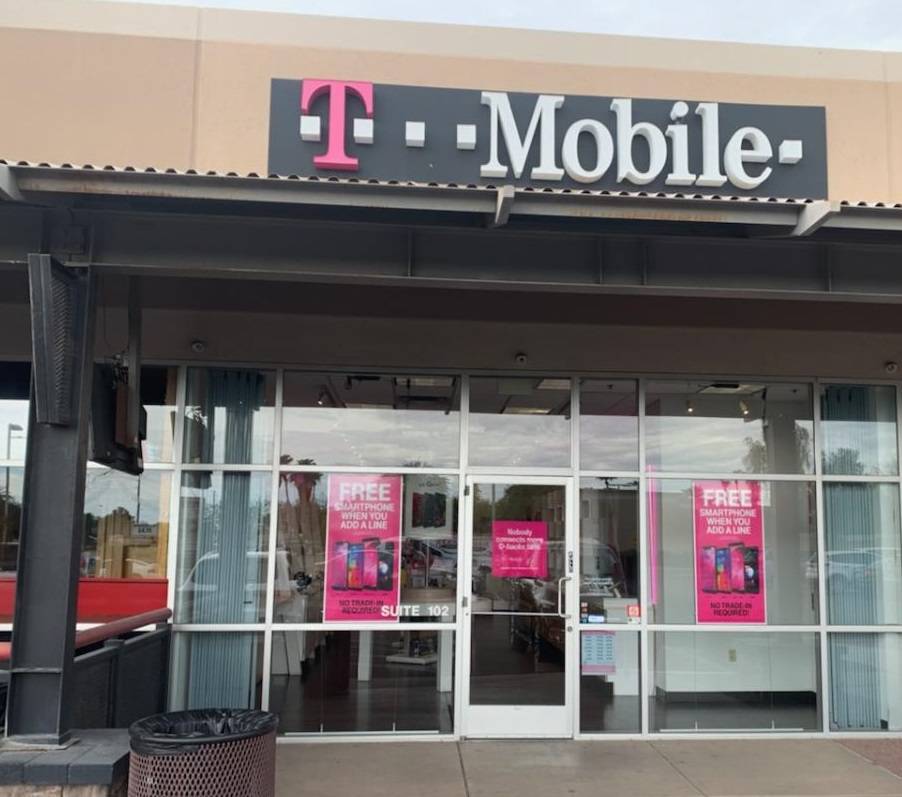 T-Mobile | 4804 E Chandler Blvd #102, Phoenix, AZ 85048, USA | Phone: (480) 785-1888