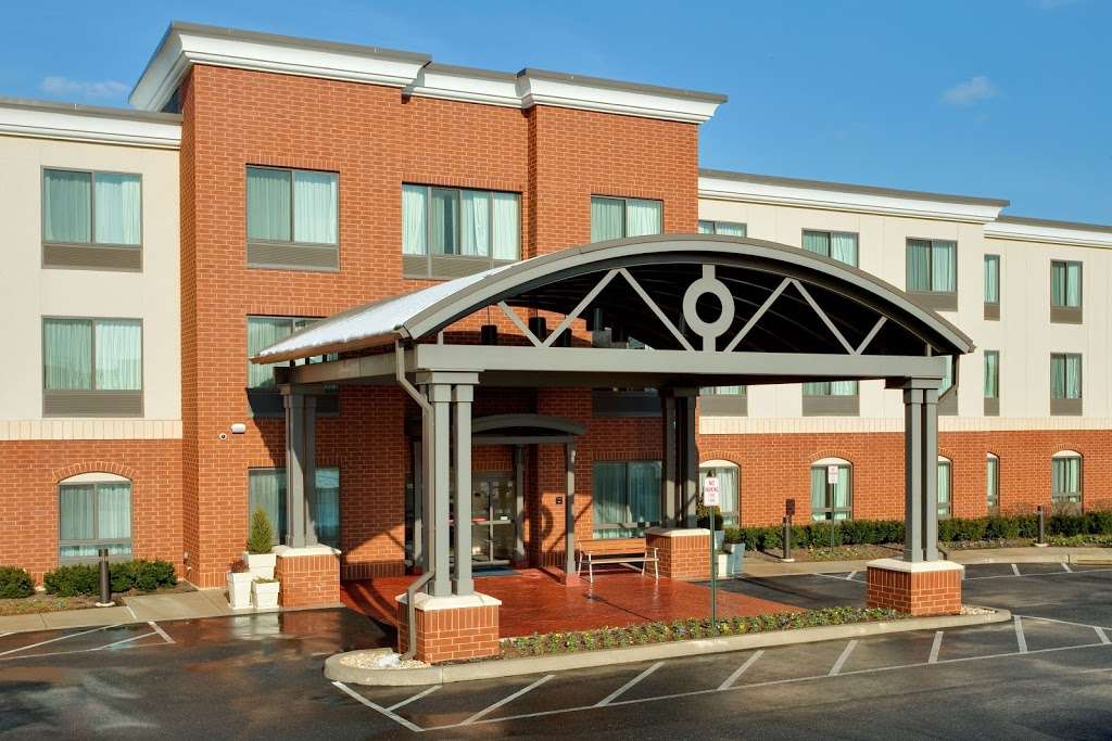 Holiday Inn Express & Suites Bethlehem Arpt-Allentown Area | 3375 High Point Blvd, Bethlehem, PA 18017, USA | Phone: (610) 882-2255