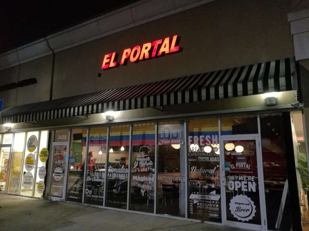 El Portal Restaurant | 3438 W Hillsboro Blvd, Deerfield Beach, FL 33442 | Phone: (954) 698-0222