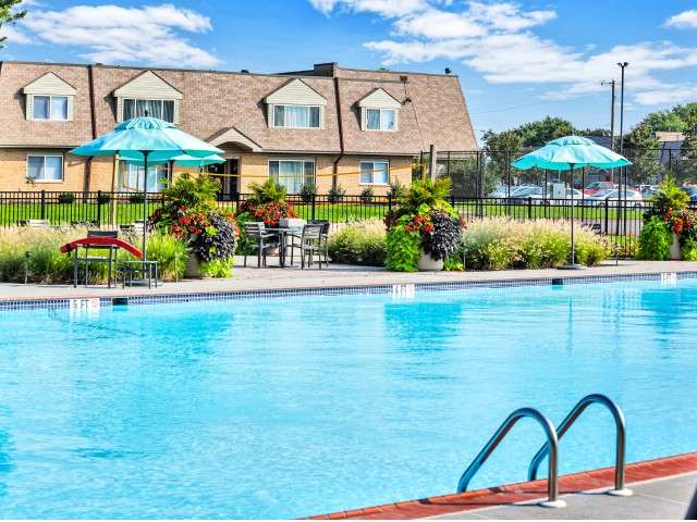 Franklin Commons Apartment Homes | 1400 Cardinal Dr, Bensalem, PA 19020 | Phone: (844) 231-2547