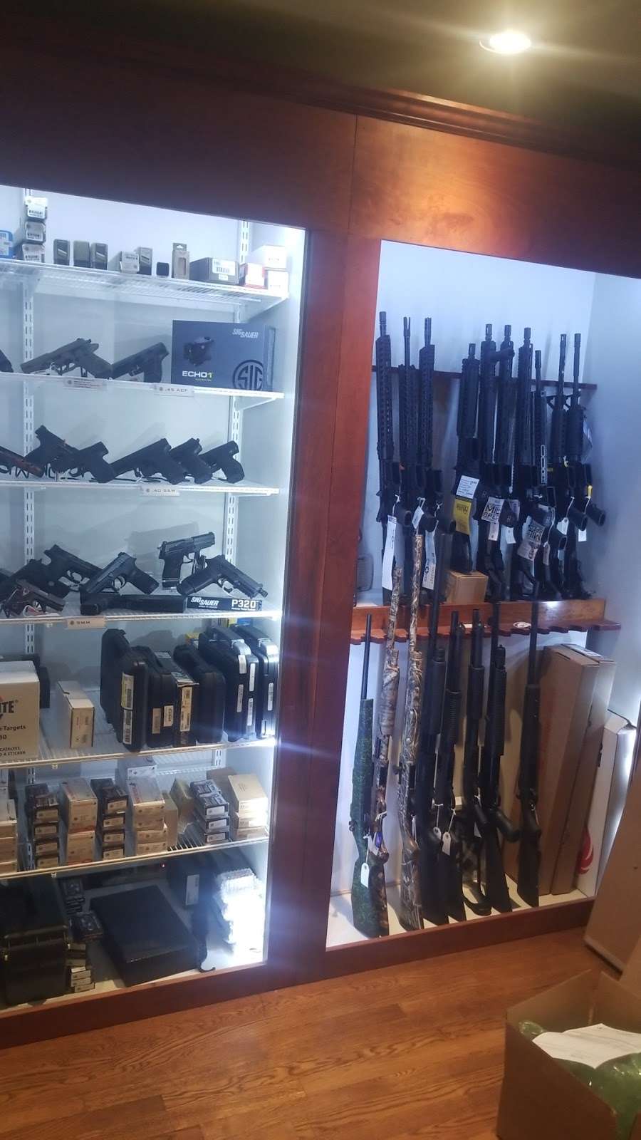 Texas Sawdust & Guns | 4302 Stillbrooke Dr, Houston, TX 77035, USA | Phone: (713) 502-1511