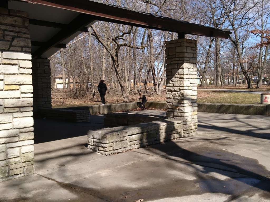 Fullerton Woods Family Picnic Area | River Grove, IL 60160, USA | Phone: (800) 870-3666