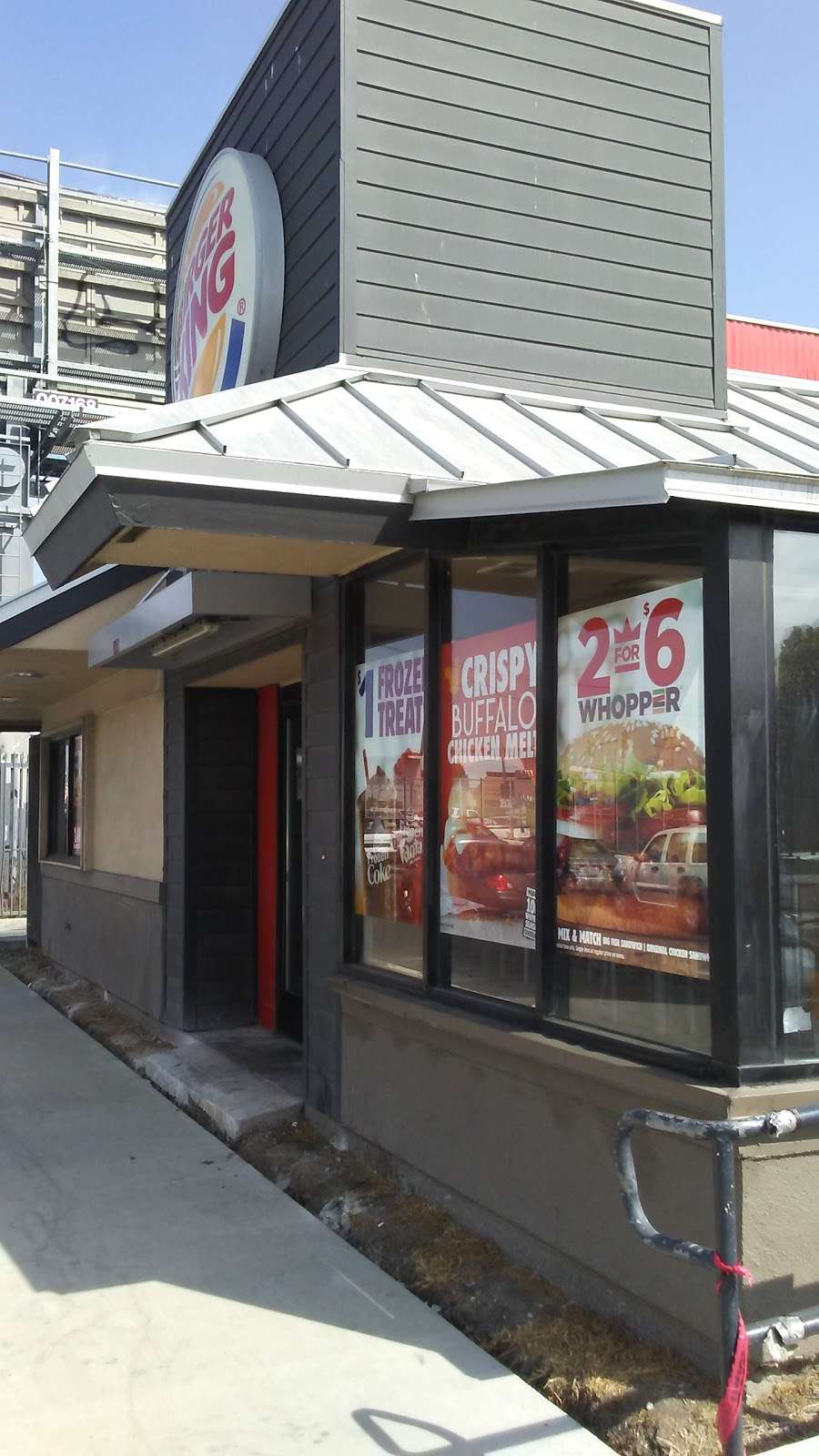 Burger King | 5850 Crenshaw Blvd, Los Angeles, CA 90043, USA | Phone: (323) 294-5404