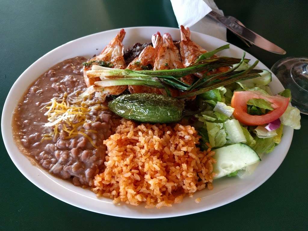 Playa Azul Mariscos Restaurant | 1281 N Santa Fe Ave # Y, Vista, CA 92084, USA | Phone: (760) 941-4522