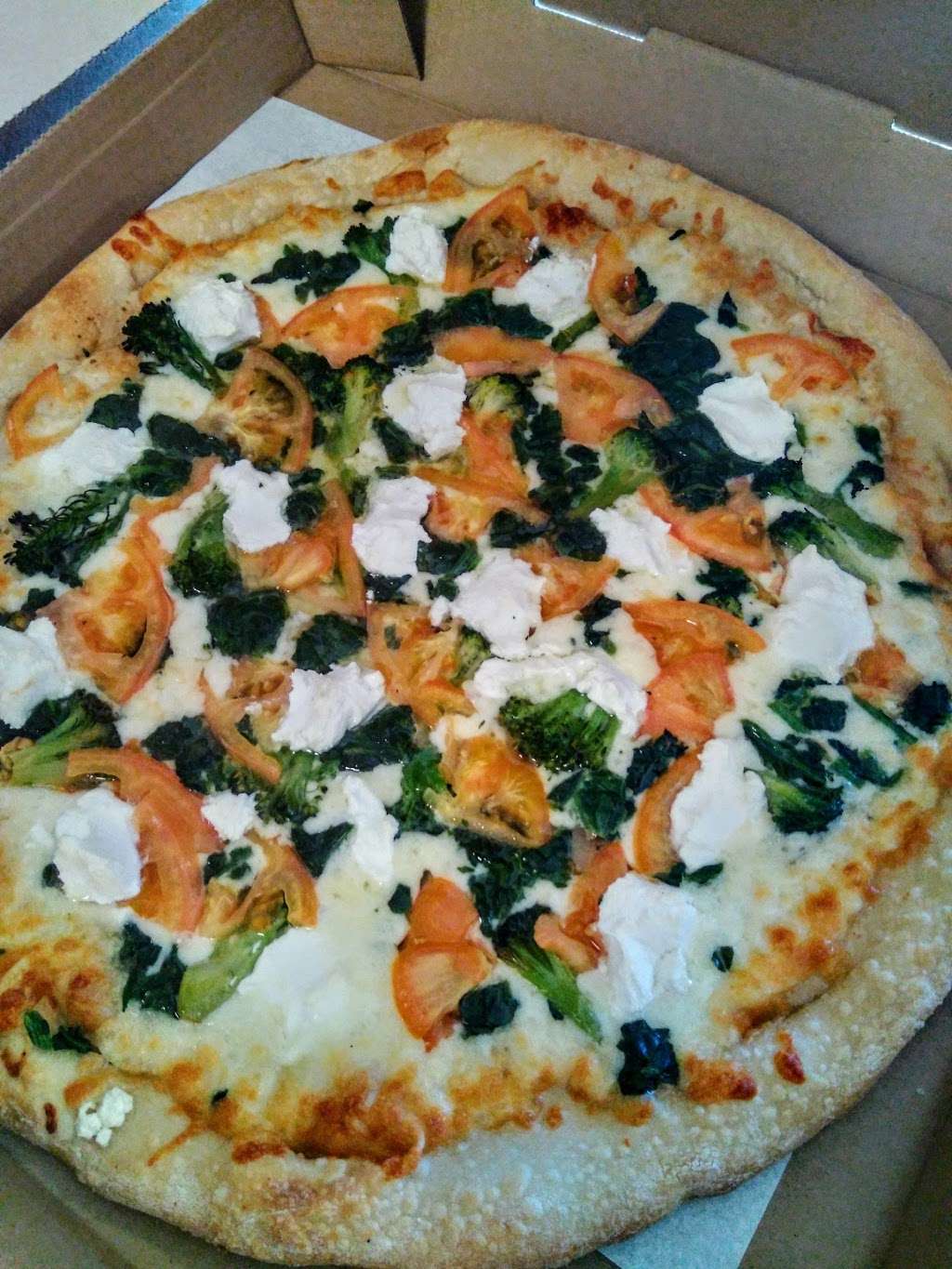 Pepinos Pizza | 2901 Concord Rd, Aston, PA 19014 | Phone: (610) 494-3535