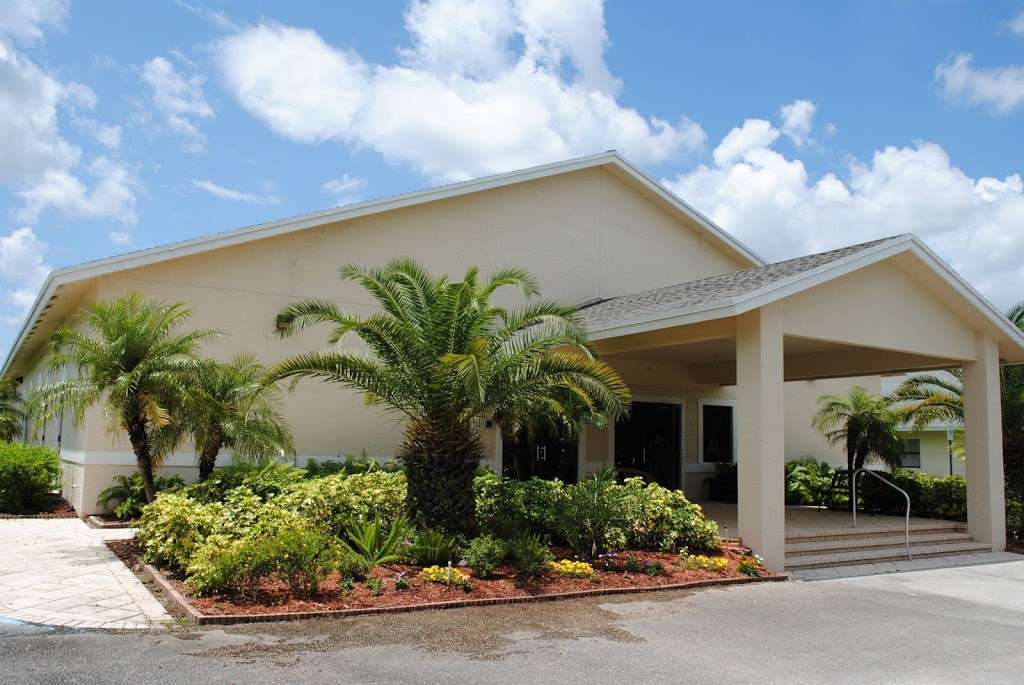 Oasis Church of the C&MA in 16401 Southern Blvd, Loxahatchee, FL 33470, USA