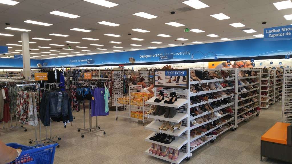 Ross Dress for Less | 3227B S John Young Pkwy, Kissimmee, FL 34746, USA | Phone: (407) 518-1820