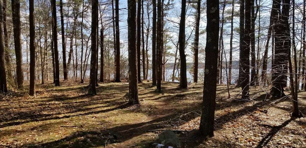 Royal Wampanoag Cemetery | 499-473 Bedford St, Lakeville, MA 02347