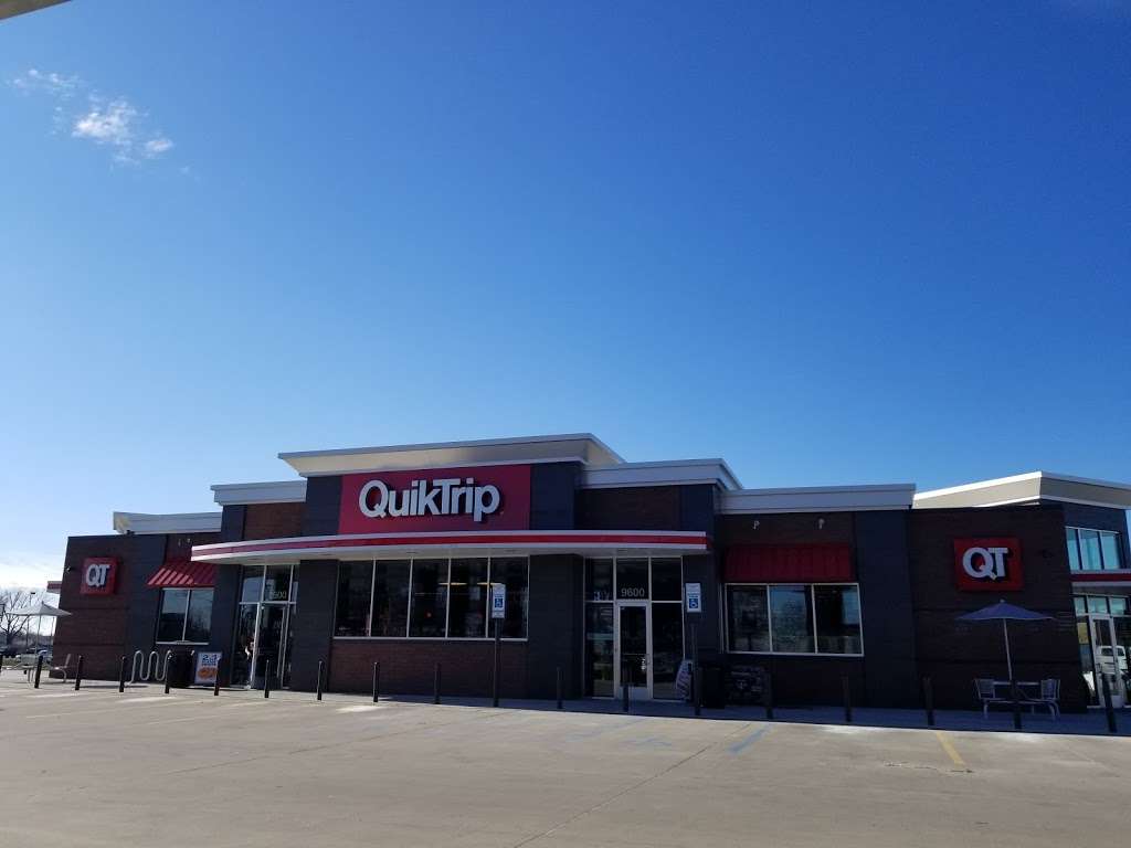 Quik Trip | Unnamed Road, Kansas City, MO 64155, USA