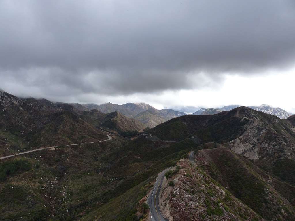 Dark Canyon Trail entrance | Dark Cyn Trail, La Crescenta, CA 91214, USA