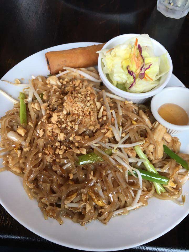 Pad Thai Restaurant | 110 W Main St #140, Carmel, IN 46032 | Phone: (317) 818-8272