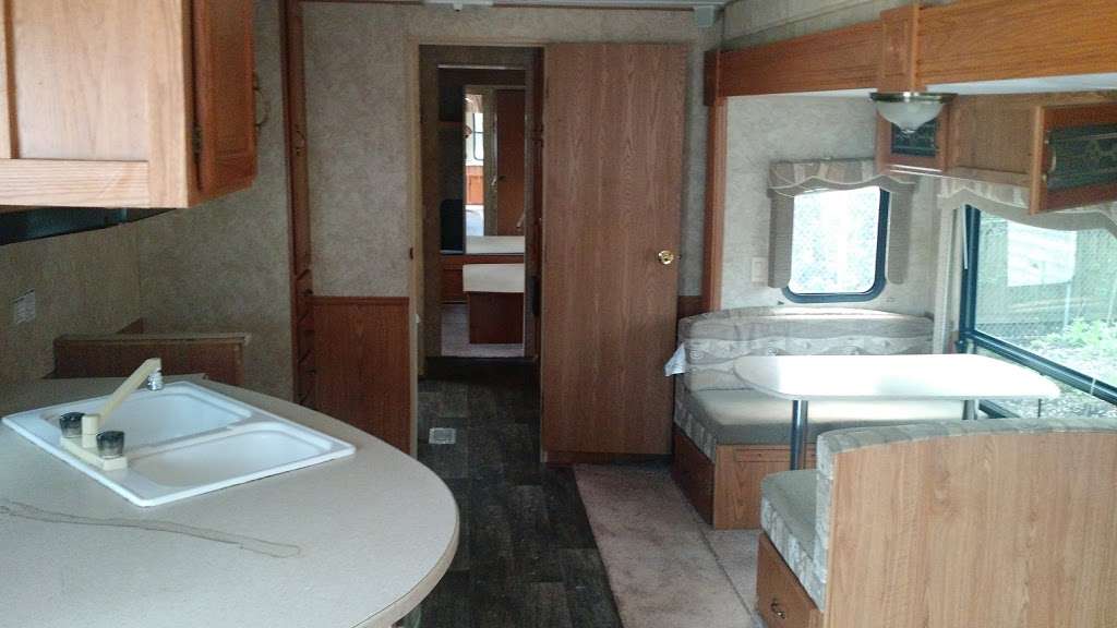 Bayview RV | 3330 Alsworth St, Bacliff, TX 77518, USA | Phone: (713) 226-7377