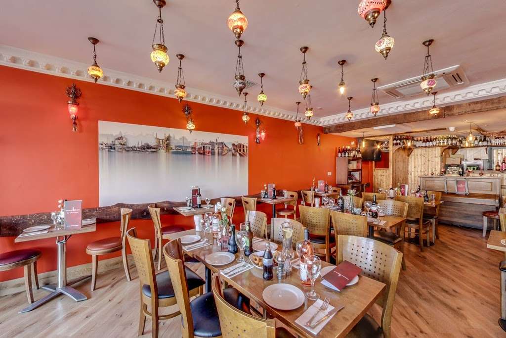 Istanbul Grill Restaurant | 6 Broadway Parade, Hornchurch RM12 4RS, UK | Phone: 01708 471993