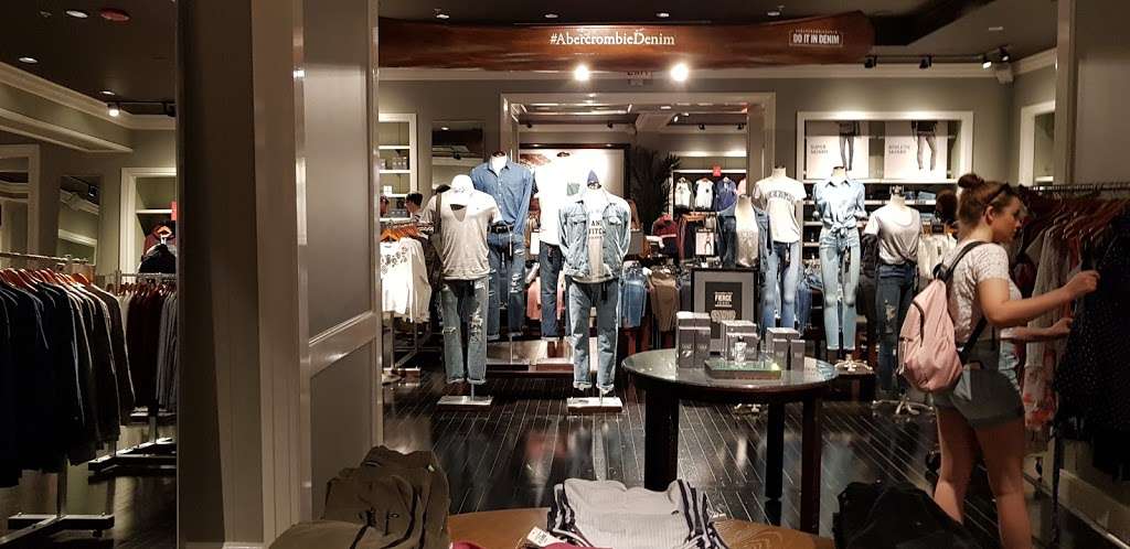closest abercrombie & fitch store