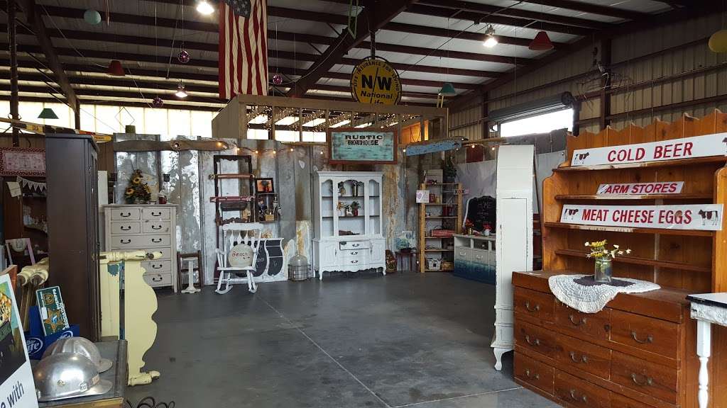 Vintage Warehouse Lakeland | 4308 Wallace Rd, Lakeland, FL 33812, USA | Phone: (863) 904-5683