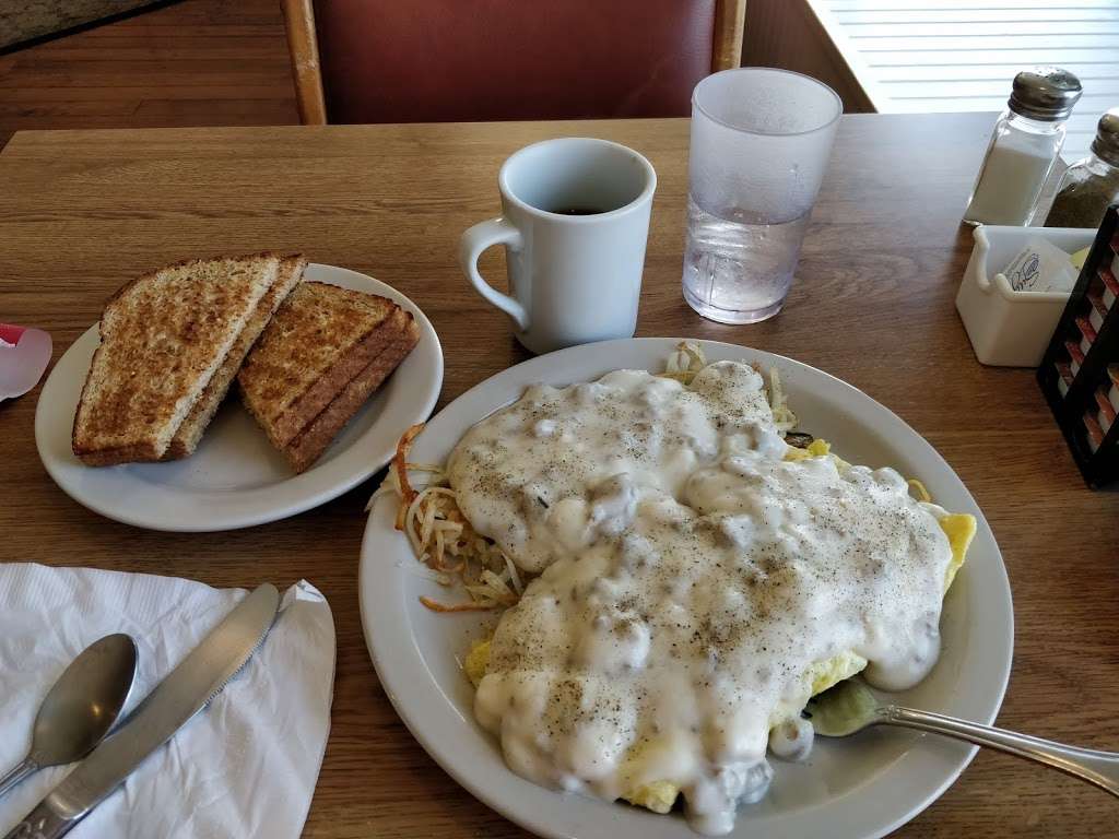 Viola Cafe | 102 N Elm St, Three Oaks, MI 49128, USA | Phone: (269) 756-9420