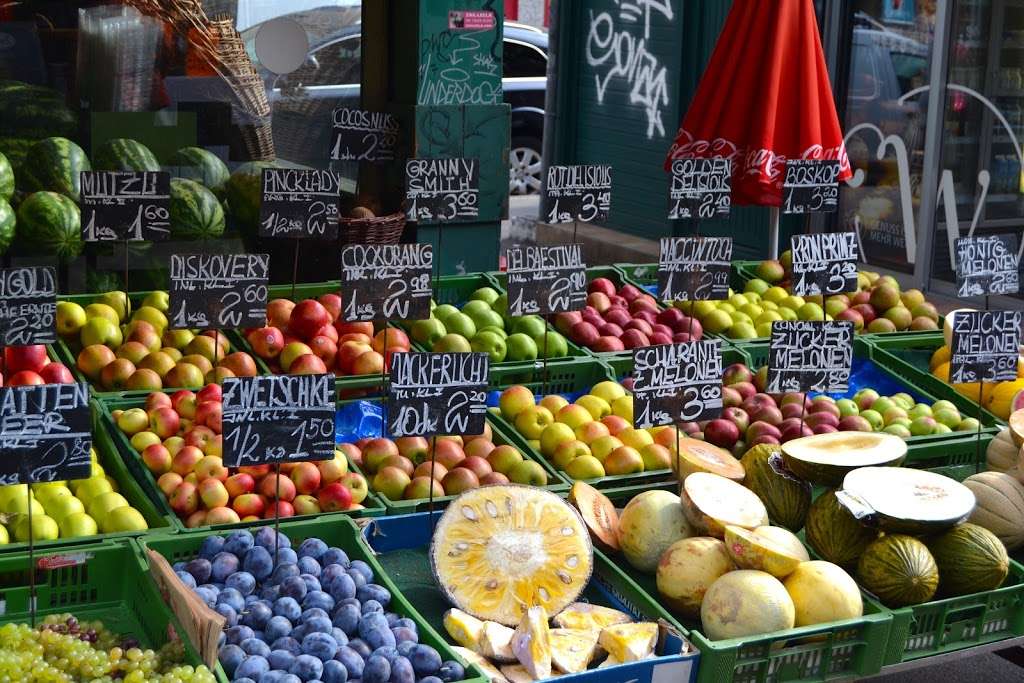 Hmb American European Food Quality Fruit & Vegetables | 6636 Grand Ave, Flushing, NY 11378