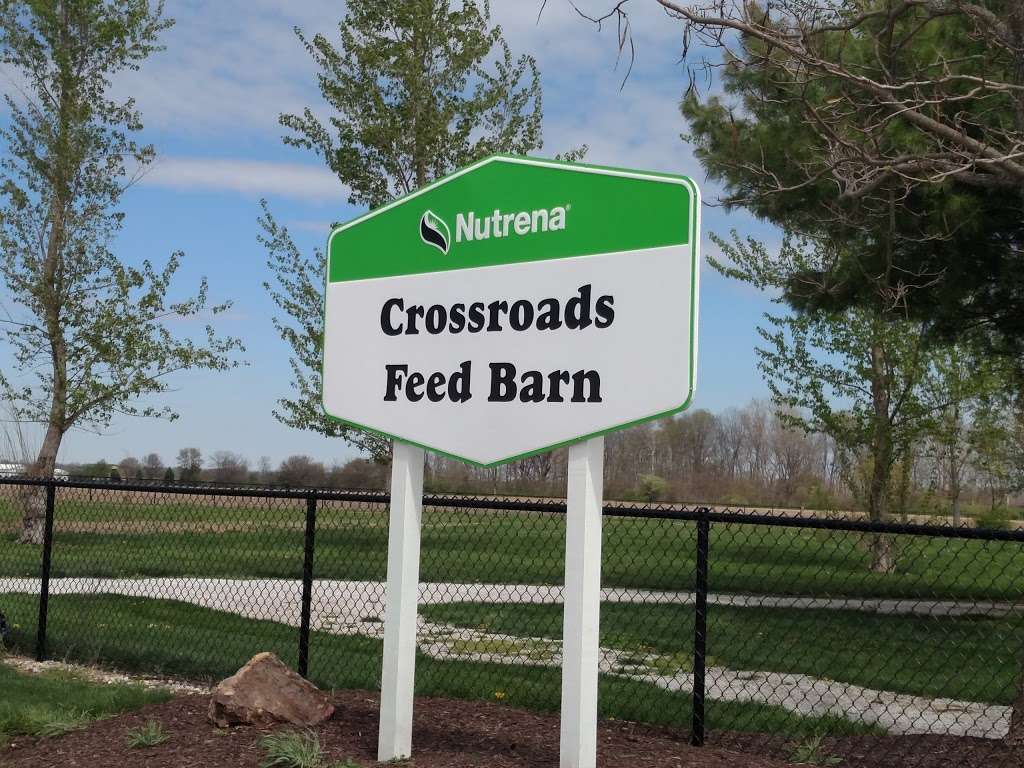 Crossroads Drive-Thru Feed Barn | 7085 N County Rd 900 E, Brownsburg, IN 46112 | Phone: (317) 852-8680