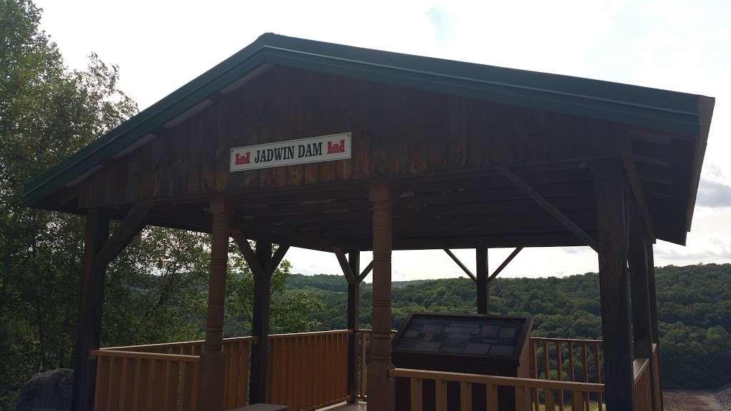 Observation shack | Hancock Hwy, Honesdale, PA 18431, USA