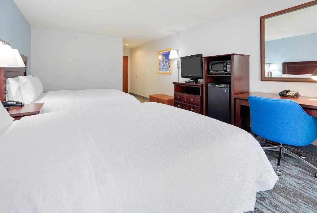 Hampton Inn & Suites Dallas-Arlington-South | 1100 E Interstate 20, Arlington, TX 76018, USA | Phone: (817) 419-3700